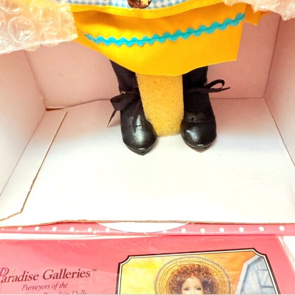 Paradise Galleries Molly MacDonald Porcelain Doll by Patricia Rose New - Picture 5 of 10